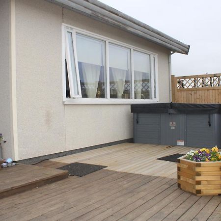 Stori-Bakki Guesthouse-With Hot Tub Egilsstaðir Exterior photo